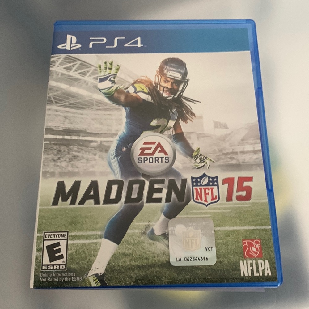 Madden 15 Sony PlayStation 4 Disc